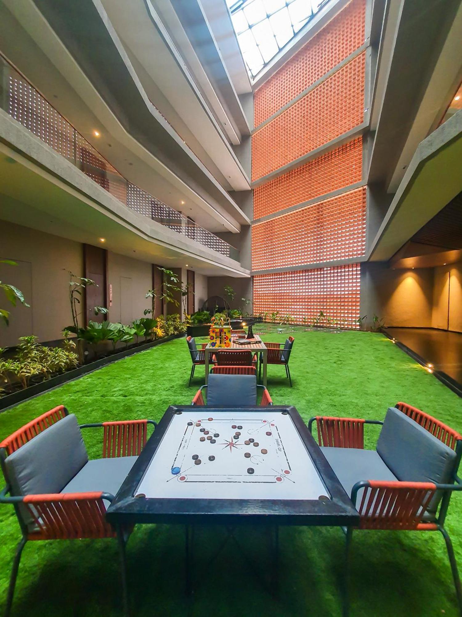 Aria Resort & Spa Nashik Exterior foto