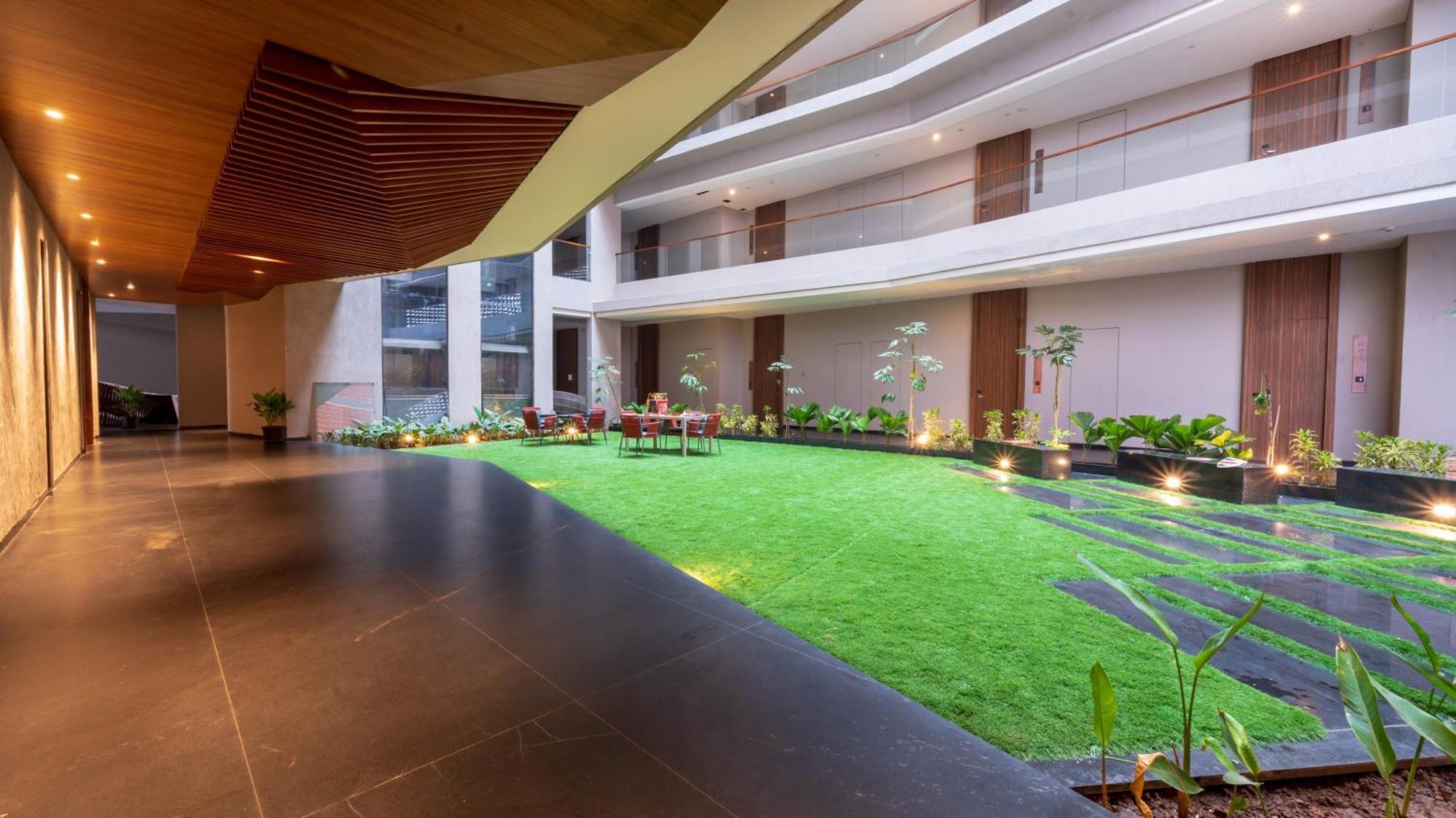 Aria Resort & Spa Nashik Exterior foto