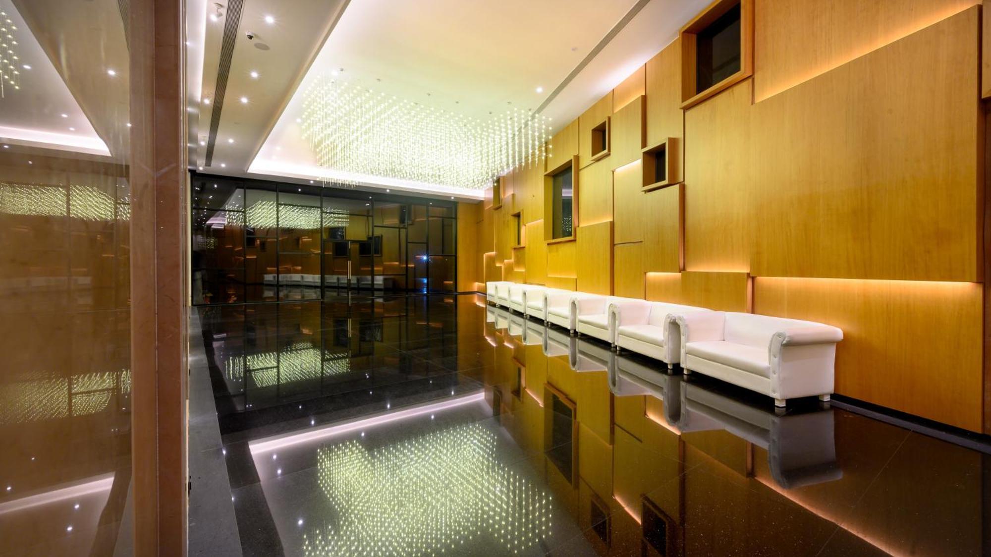 Aria Resort & Spa Nashik Exterior foto